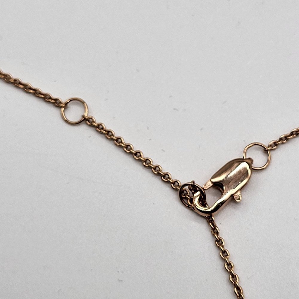 The Marc Jacobs Medallion Pendant Necklace Pink Red Rose Gold Tone - Picture 5 of 7